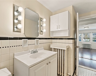 6797 Main Street - Photo Thumbnail 11