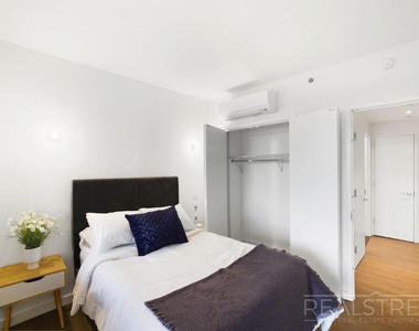 349 Kent Ave - Photo Thumbnail 7