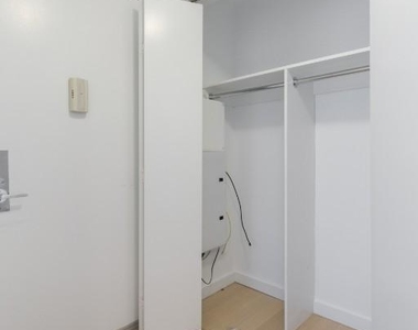 East 39th Street - Photo Thumbnail 14