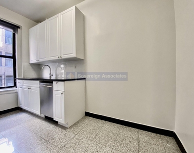 664 West 163rd Street - Photo Thumbnail 3