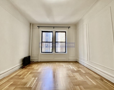 664 West 163rd Street - Photo Thumbnail 6