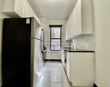 664 West 163rd Street - Photo Thumbnail 4