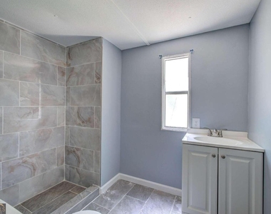 242 W Big Indian Trail - Photo Thumbnail 11