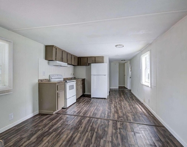 242 W Big Indian Trail - Photo Thumbnail 1