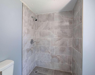 242 W Big Indian Trail - Photo Thumbnail 12