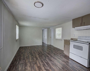 242 W Big Indian Trail - Photo Thumbnail 5