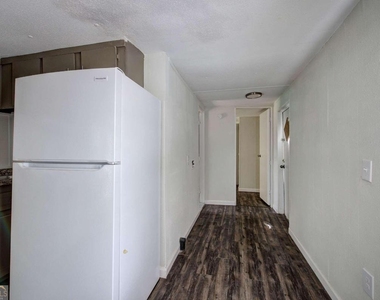 242 W Big Indian Trail - Photo Thumbnail 4
