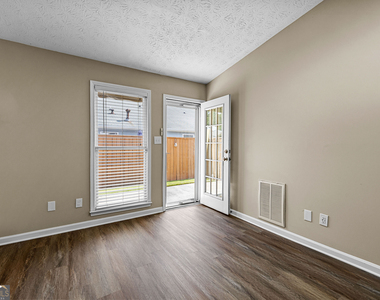 120 Courtyard Lane - Photo Thumbnail 14