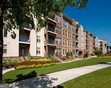 2400 Parkland Drive Ne - Photo Thumbnail 14
