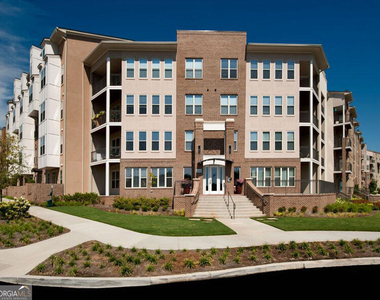 2400 Parkland Drive Ne - Photo Thumbnail 12