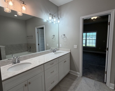 318 The Villas Way - Photo Thumbnail 37