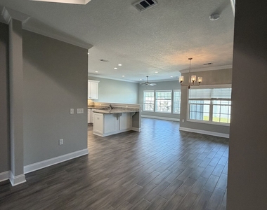 318 The Villas Way - Photo Thumbnail 16