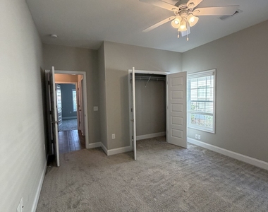 318 The Villas Way - Photo Thumbnail 9