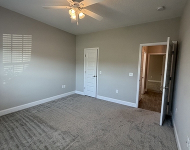 318 The Villas Way - Photo Thumbnail 4