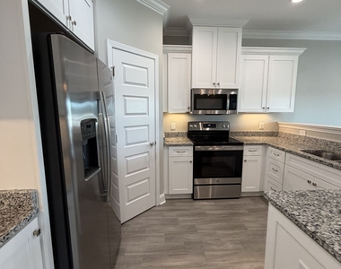 318 The Villas Way - Photo Thumbnail 25