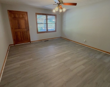 110 Bryan Street - Photo Thumbnail 1