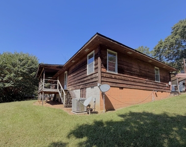 110 Bryan Street - Photo Thumbnail 13