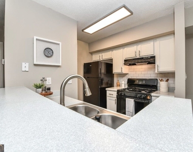 670 Thornton Road - Photo Thumbnail 2