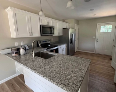 2875 Old Rome Road Se - Photo Thumbnail 2