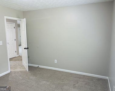 185 Hidden Brook Trail - Photo Thumbnail 24