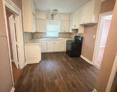 3065 Churchill Street - Photo Thumbnail 13