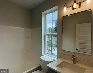 604 Freeman Street - Photo Thumbnail 15