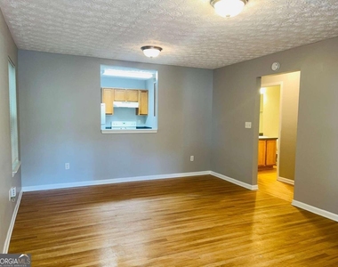 105 Granite Street - Photo Thumbnail 2