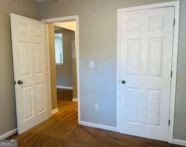 105 Granite Street - Photo Thumbnail 10