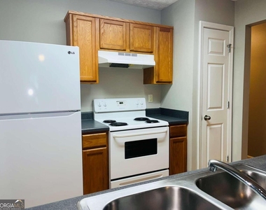 105 Granite Street - Photo Thumbnail 3