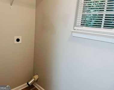 105 Granite Street - Photo Thumbnail 7