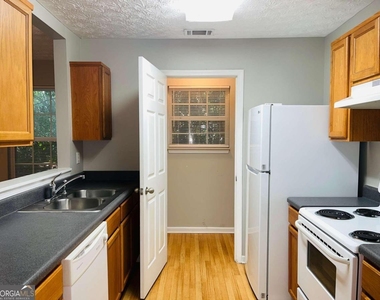 105 Granite Street - Photo Thumbnail 6
