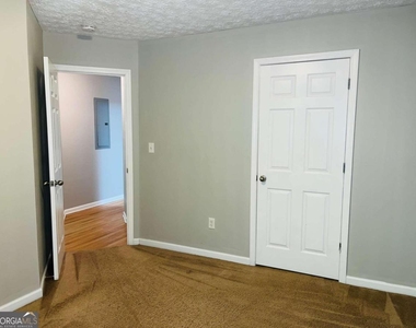 105 Granite Street - Photo Thumbnail 21