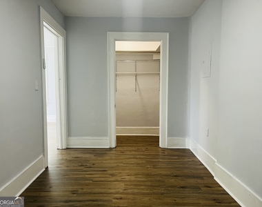504 Broad Street - Photo Thumbnail 9