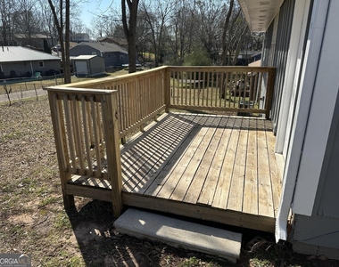 109 Sunset Lane - Photo Thumbnail 2