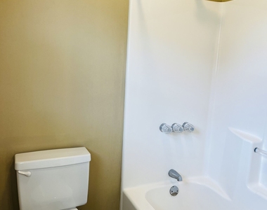 70 Indian Bluff Drive - Photo Thumbnail 34