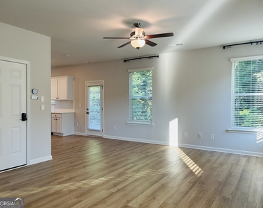 143 Chapel Hill Parkway - Photo Thumbnail 4