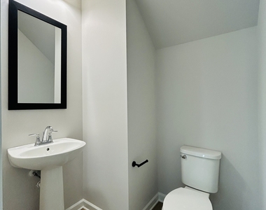 143 Chapel Hill Parkway - Photo Thumbnail 15