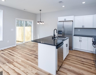 200 Back Pine Way - Photo Thumbnail 7