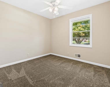 1490 High Meadow Drive - Photo Thumbnail 13