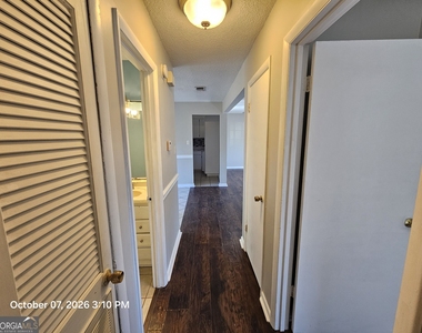110 Stonefield Court - Photo Thumbnail 14