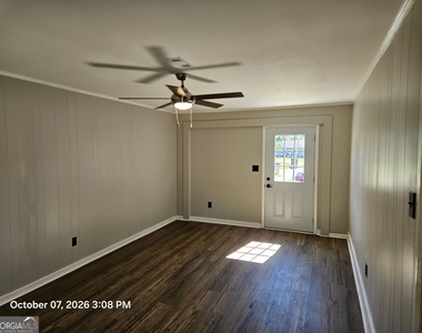 110 Stonefield Court - Photo Thumbnail 6