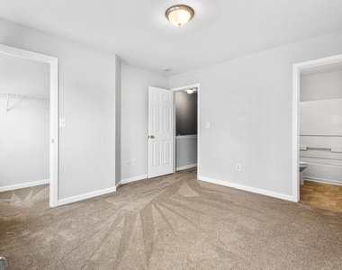 3208 Hidden Cove Circle - Photo Thumbnail 11