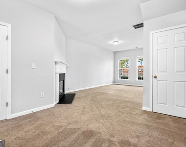 3208 Hidden Cove Circle - Photo Thumbnail 4