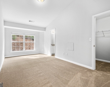 3208 Hidden Cove Circle - Photo Thumbnail 14