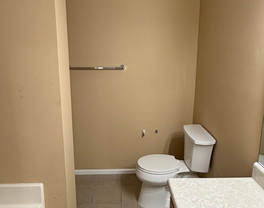 3533 Mosswood Lane - Photo Thumbnail 7