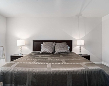 279 Persian Ivy Way - Photo Thumbnail 16