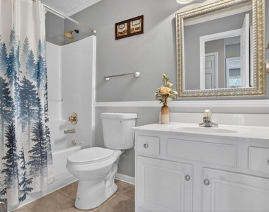 2270 Taylor Pointe Way - Photo Thumbnail 28