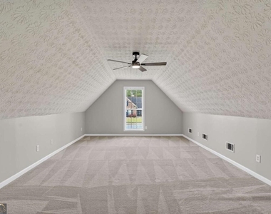 2270 Taylor Pointe Way - Photo Thumbnail 33