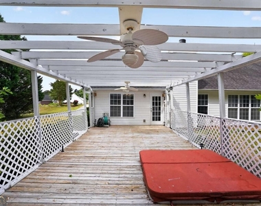 2270 Taylor Pointe Way - Photo Thumbnail 37