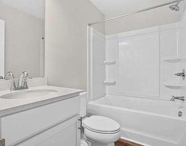 4716 Blake Loop - Photo Thumbnail 21